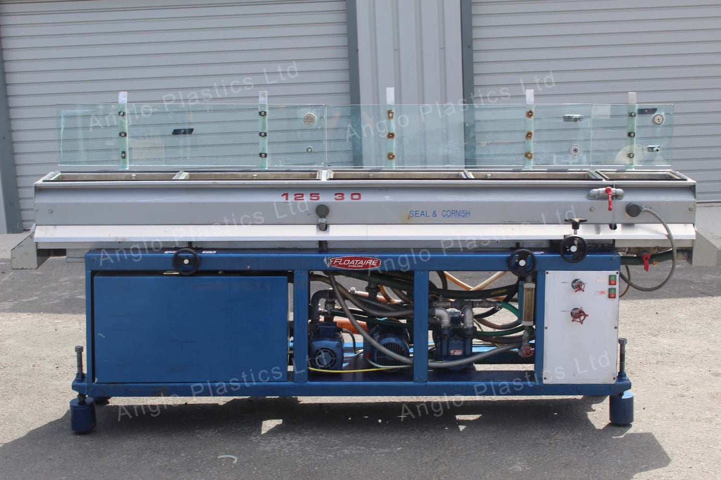 floataire 125 vacuum tank