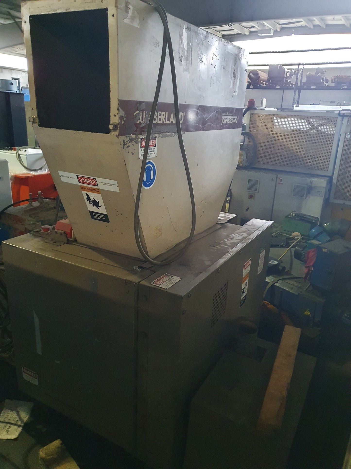 Cumberland 3030 Granulator