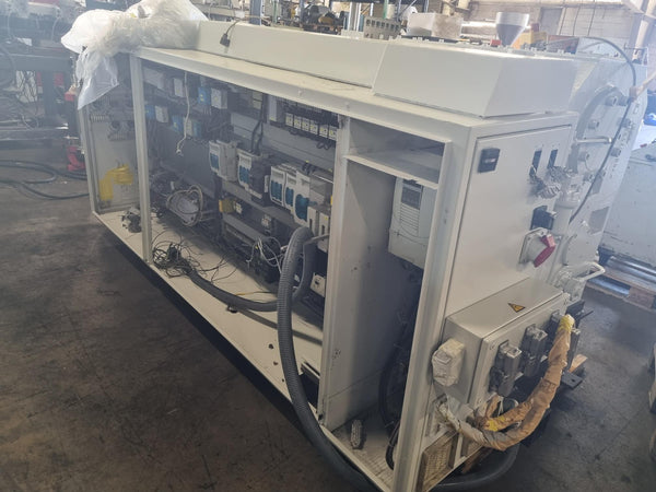 Cincinnati Titan 68 Twin Screw Extruder