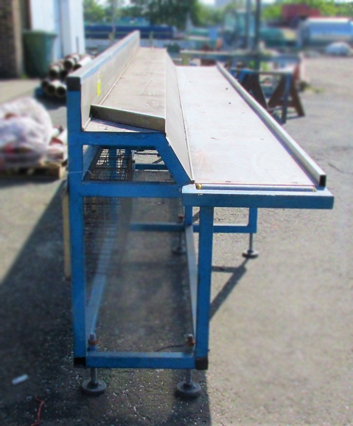 5.6m packing table
