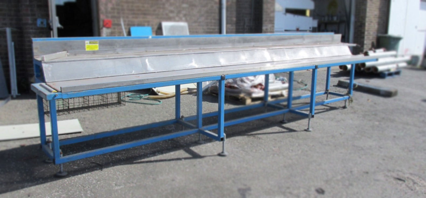 5.6m packing table