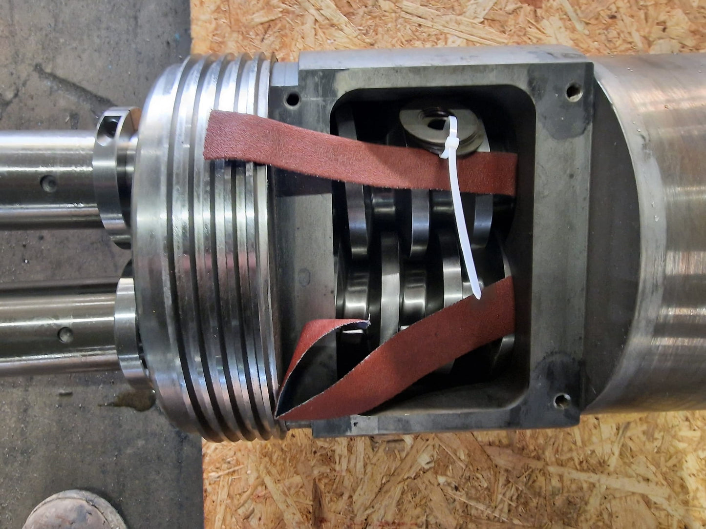 CMT58 Screws and barrel heaters and fans