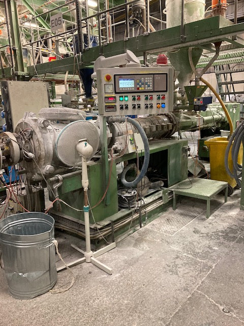 Krauss Maffei KMD125 Twin Screw Extruder