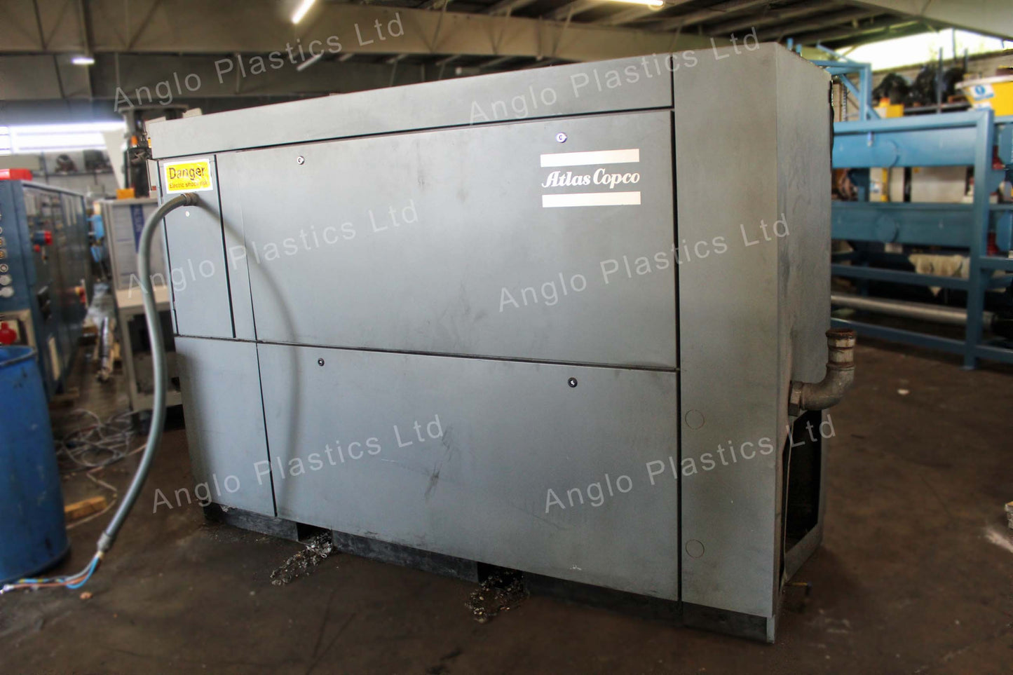 atlas copco ga55 compressor with dryer and air tank