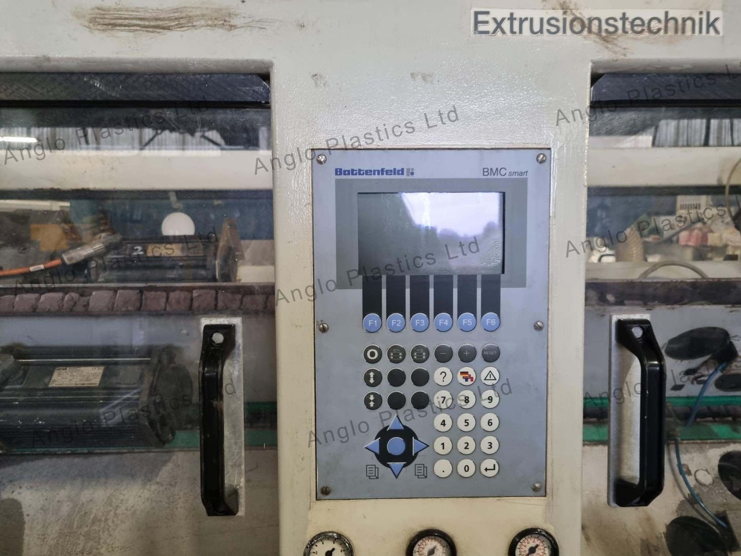 Battenfeld 4 belt haul off