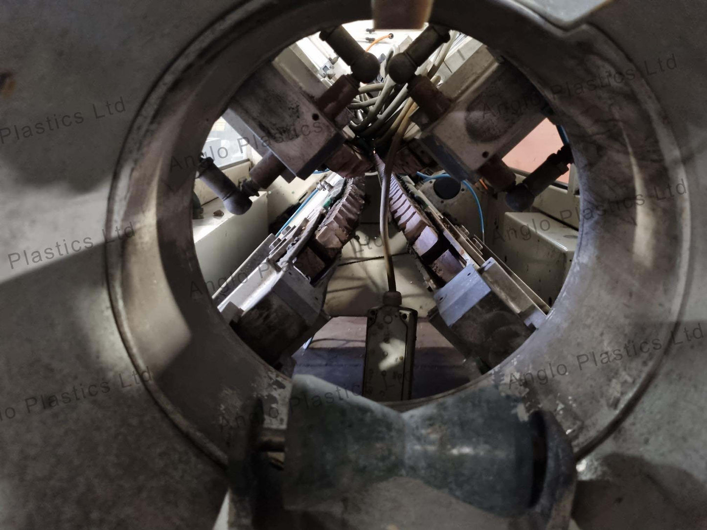 Battenfeld 4 belt haul off