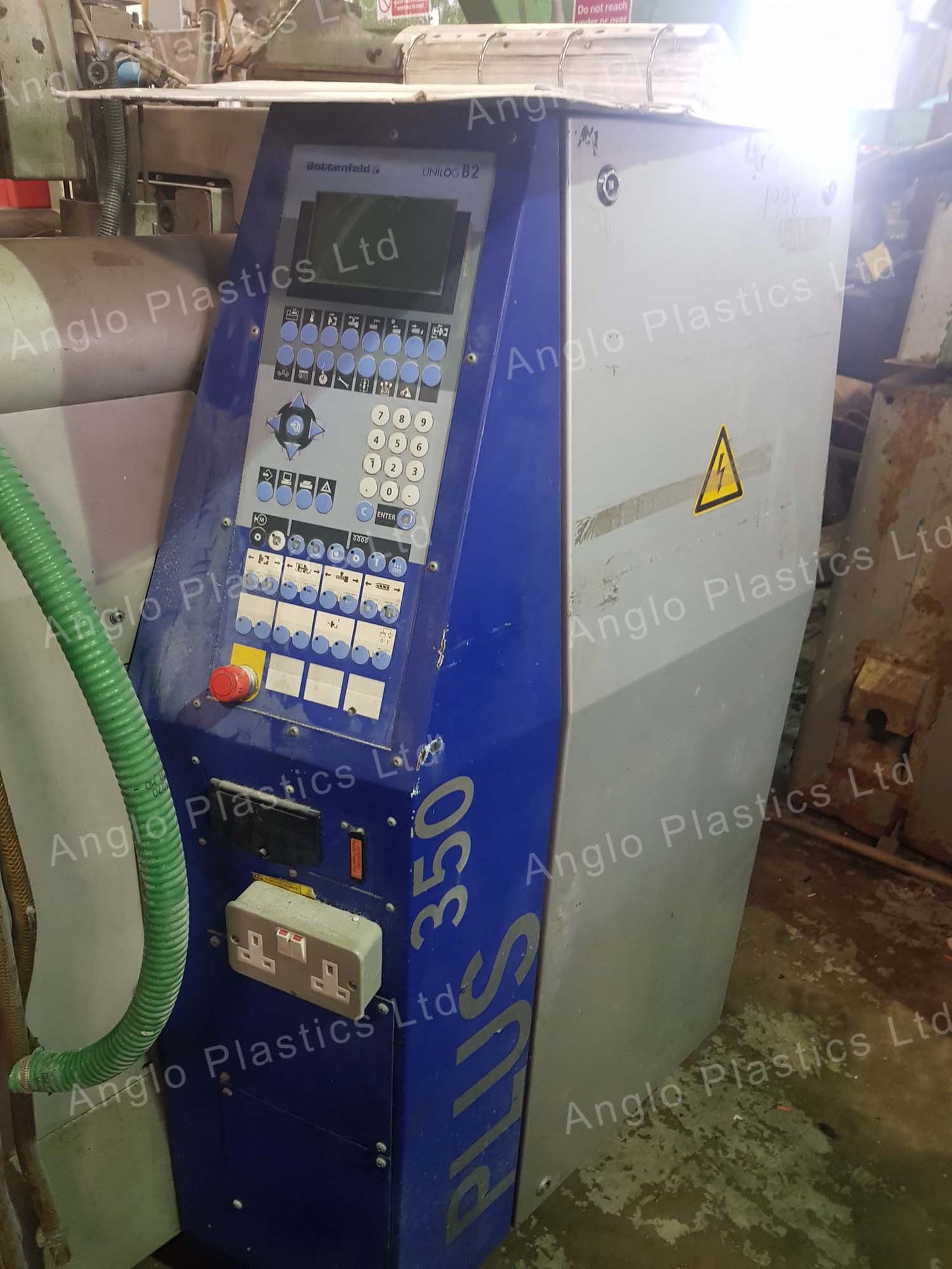 battenfeld injection moulder