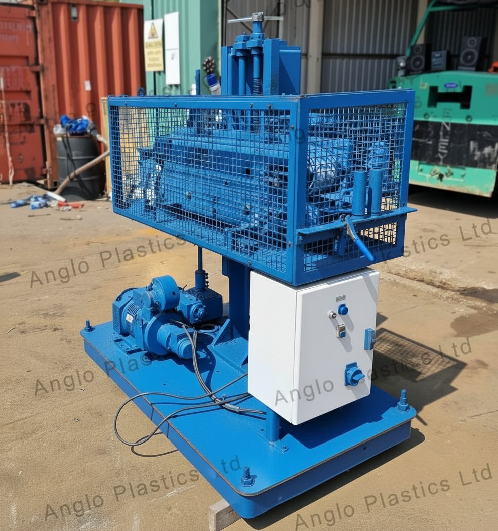 Boston Matthews haul off