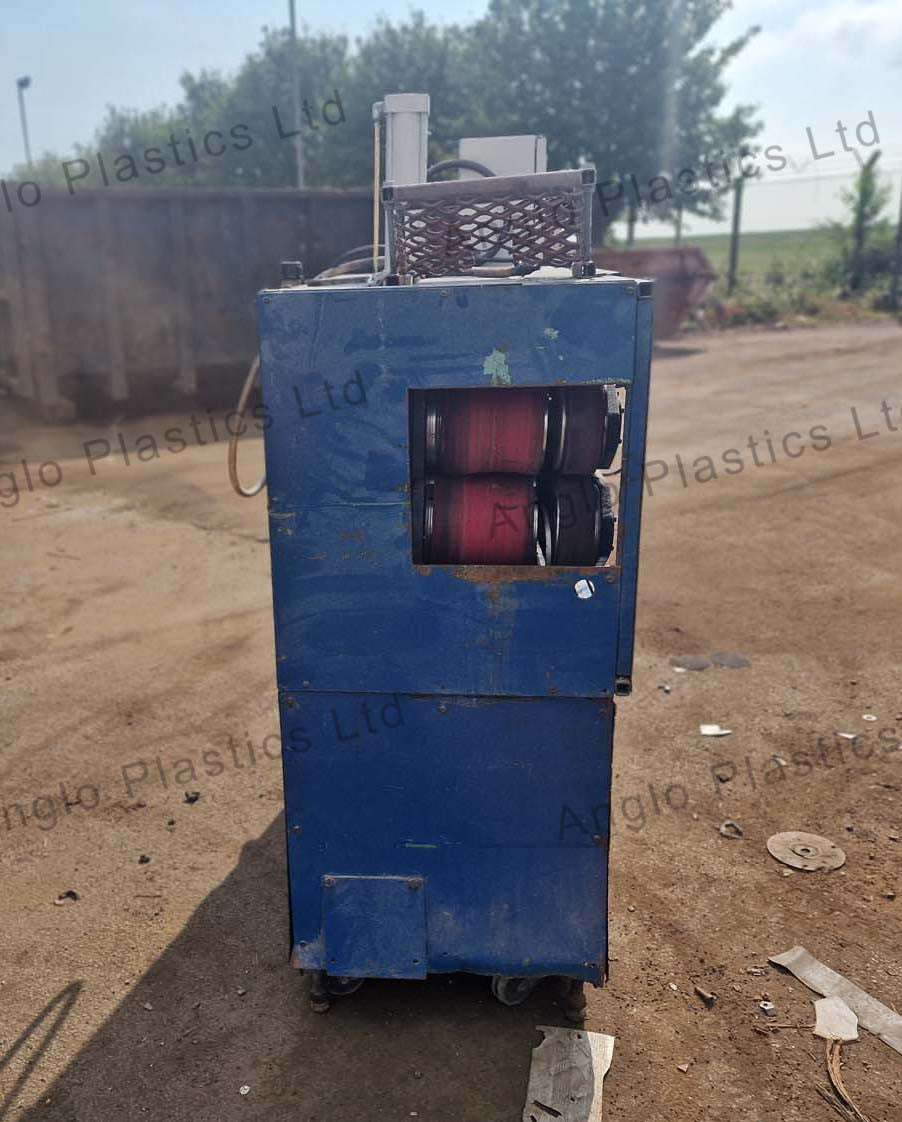 Boston Matthews haul off