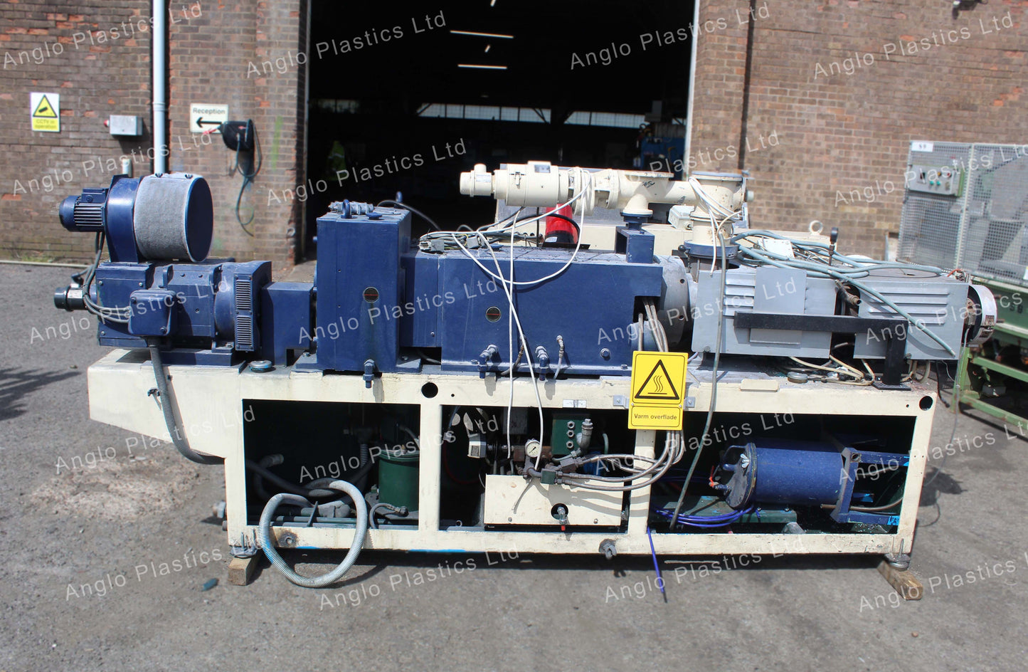 Cincinnati CM55 Twin Screw Extruder