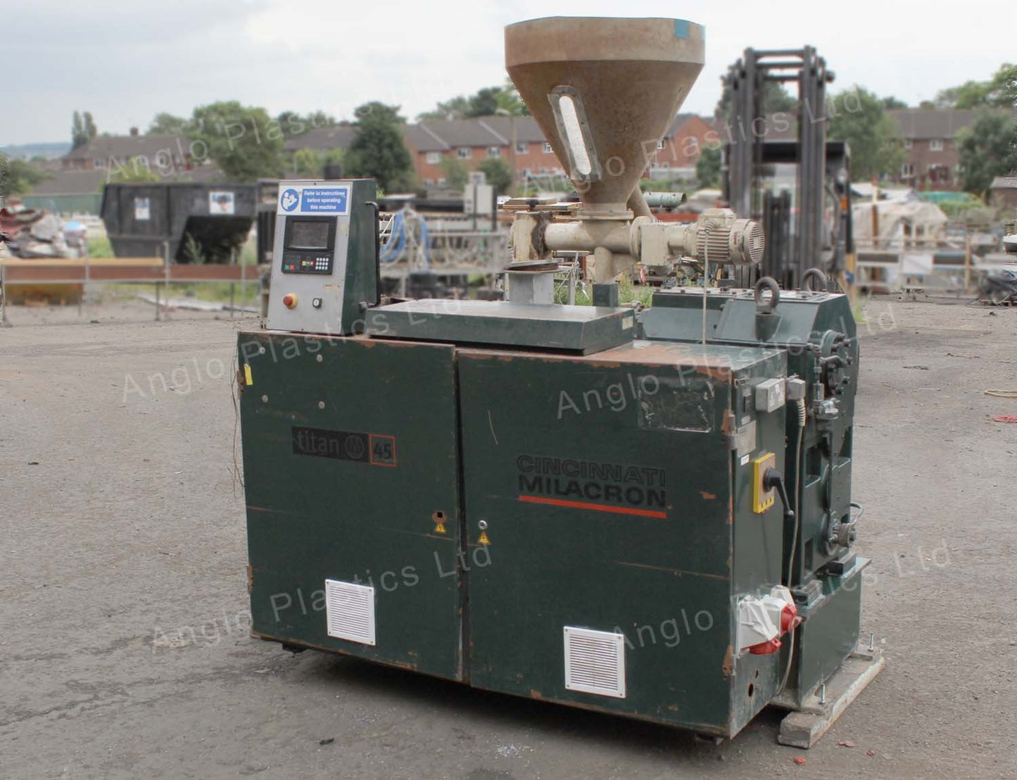 Cincinnati Titan 45 APC Extruder