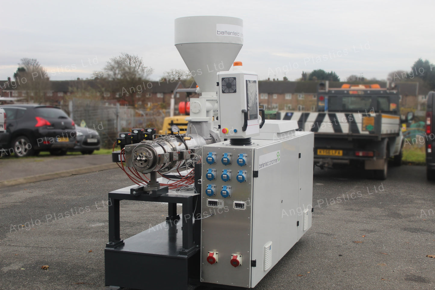 cincinnati titan 58 conical twin-screw extruder