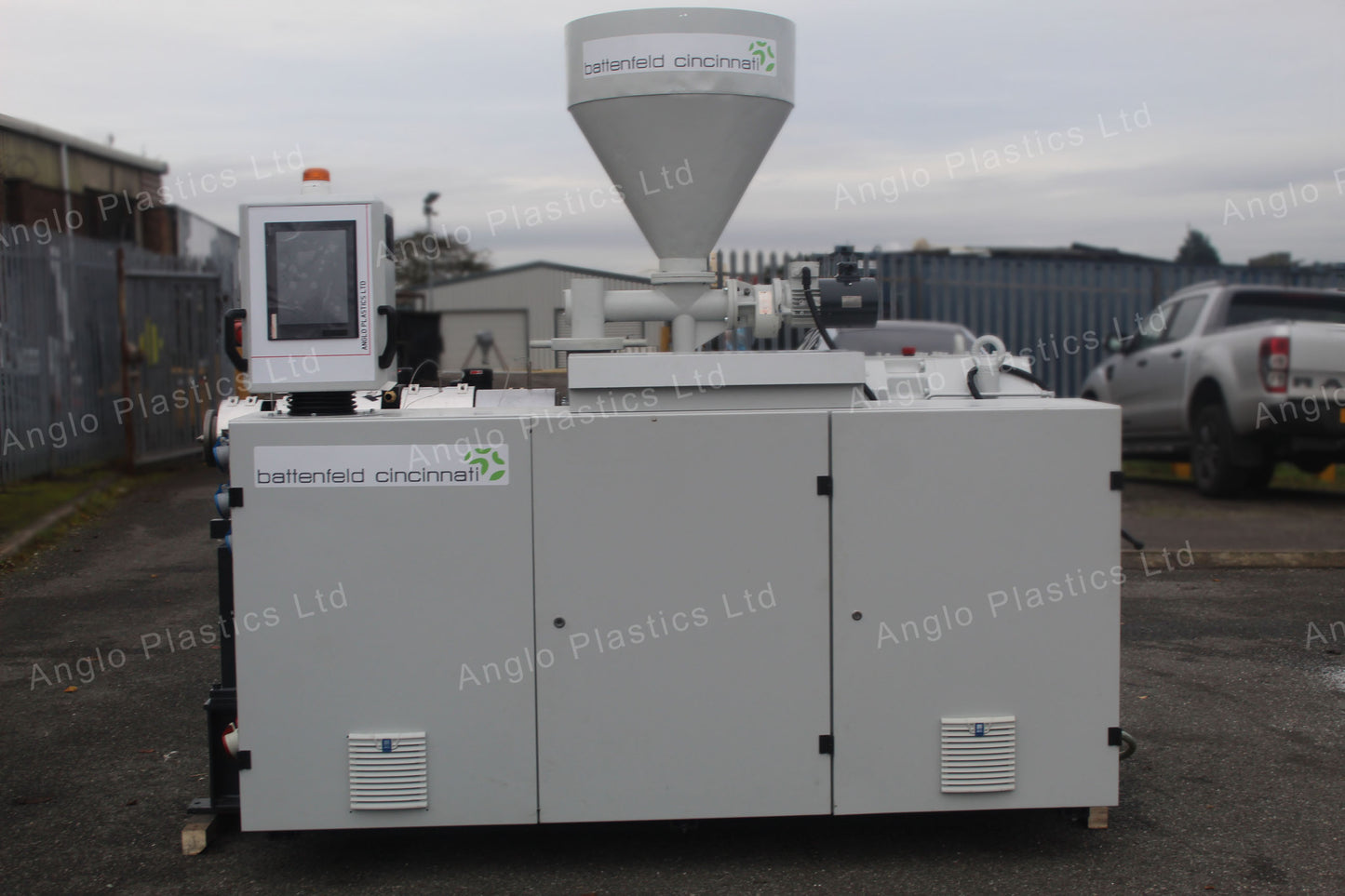 cincinnati titan 58 conical twin-screw extruder