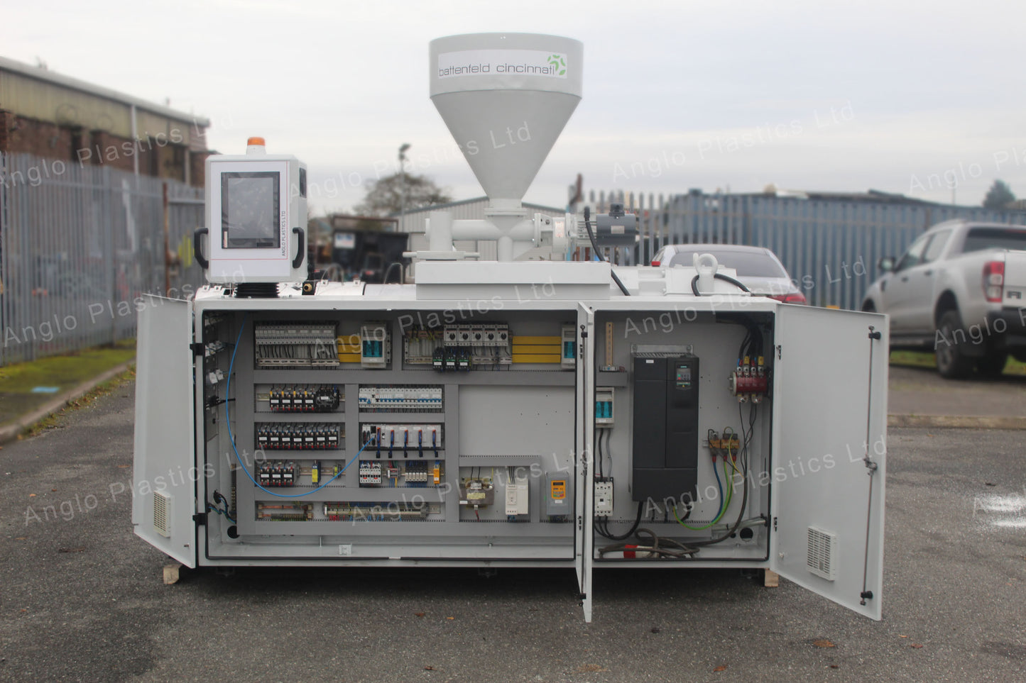 cincinnati titan 58 conical twin-screw extruder