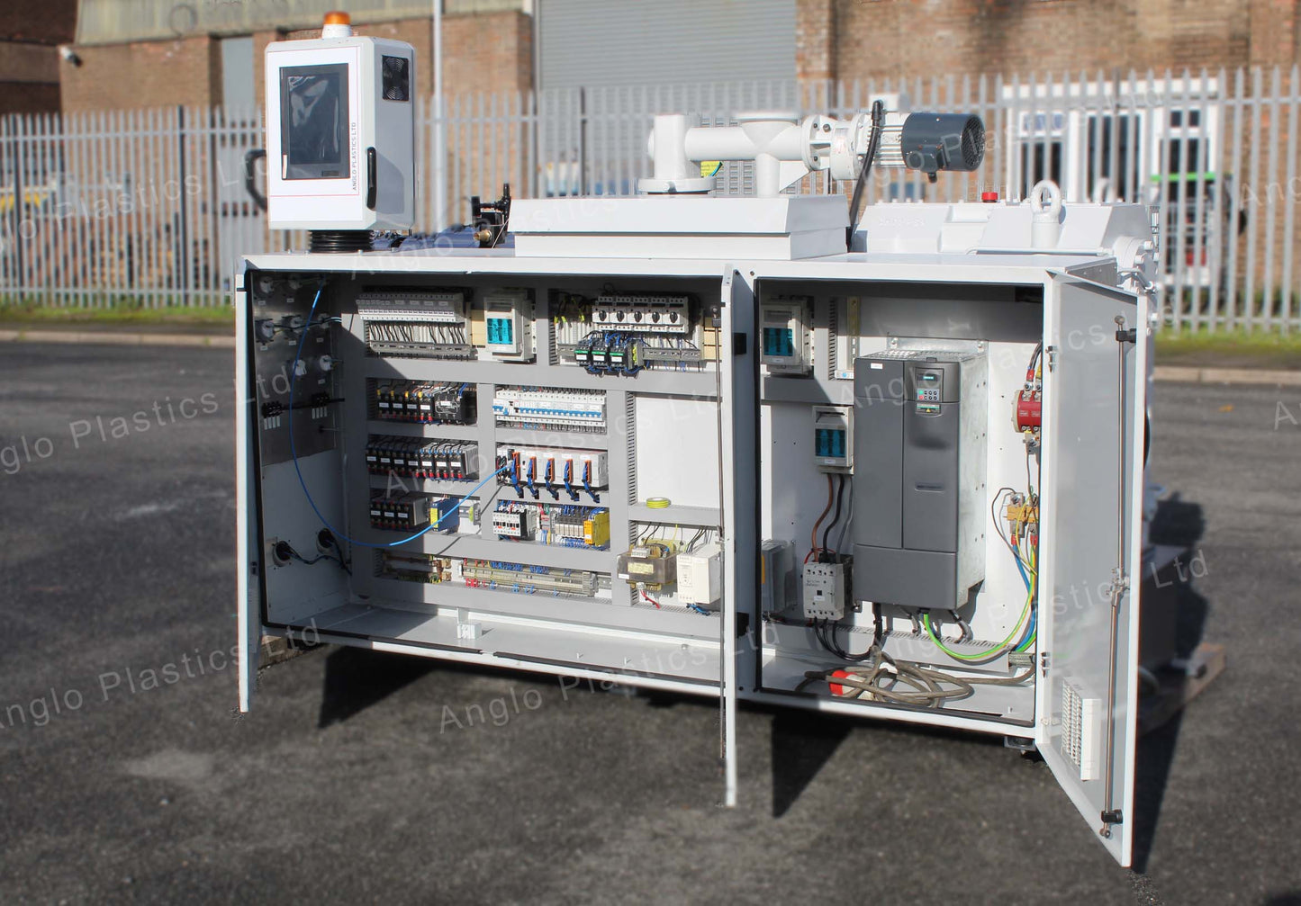 cincinnati titan 58 conical twin-screw extruder