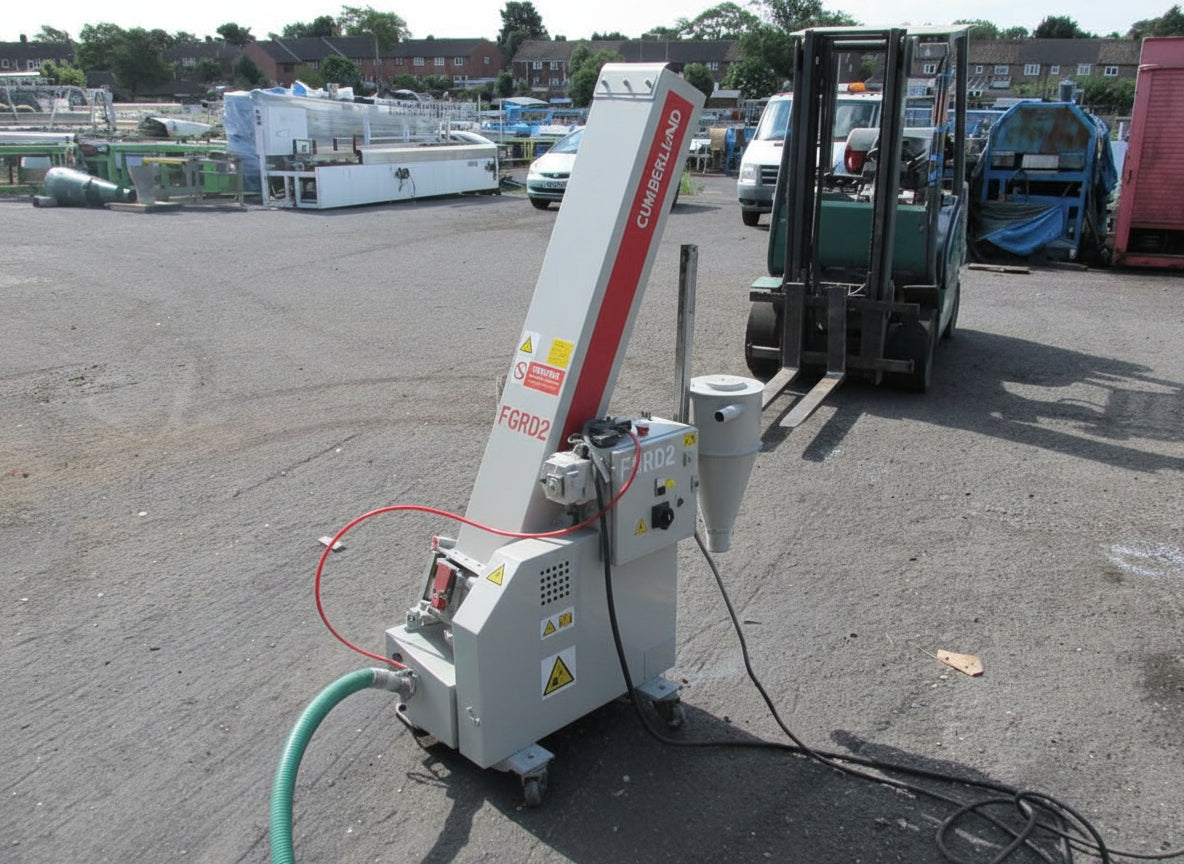 Cumberland 1722 Granulator