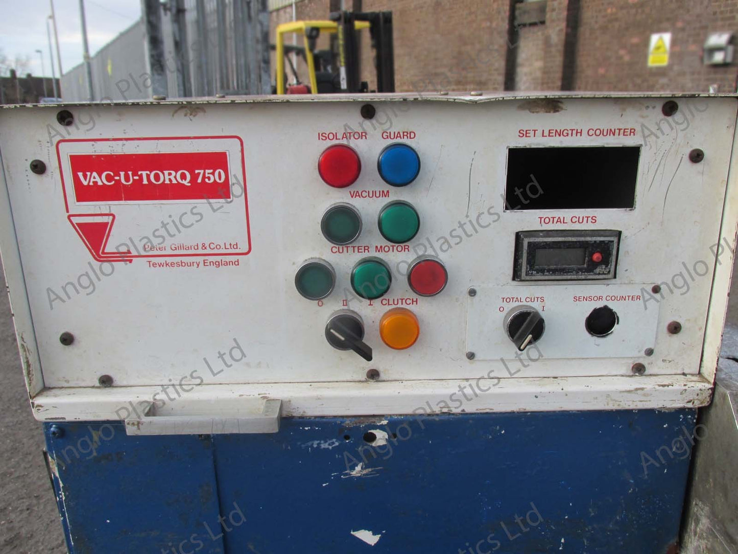 gillard vac-u-torq 750 cutter