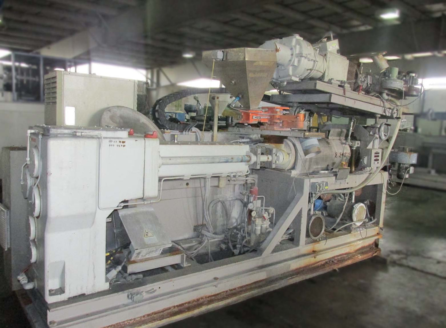 Krauss Maffei KMD 2-90 twin screw extruder