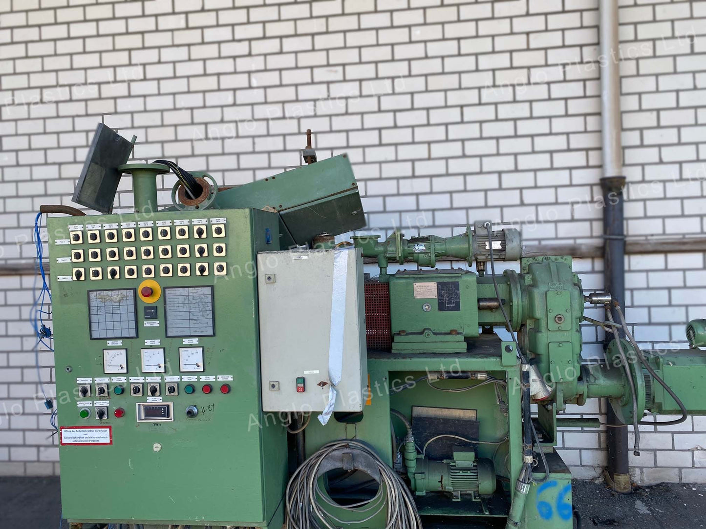 krauss maffei kmd50 extruder with 25mm co-ex