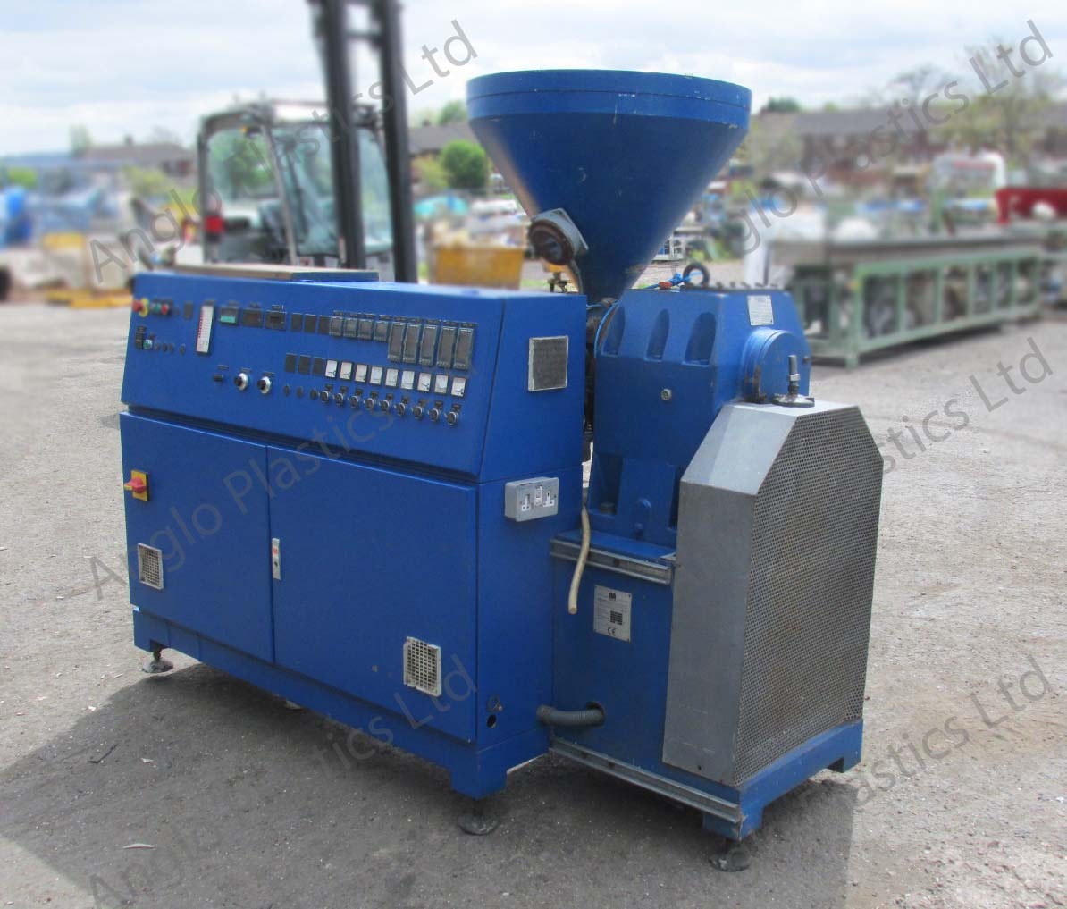 Maplan ESMA 60-25D Single Screw Extruder