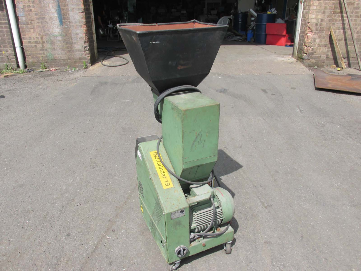 rapid 2115-v granulator