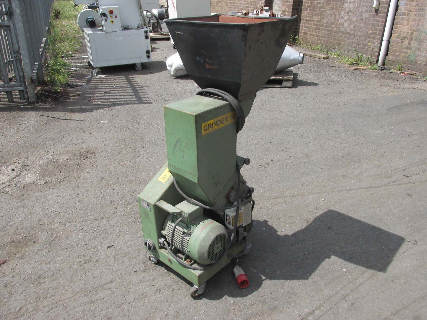 rapid 2115-v granulator