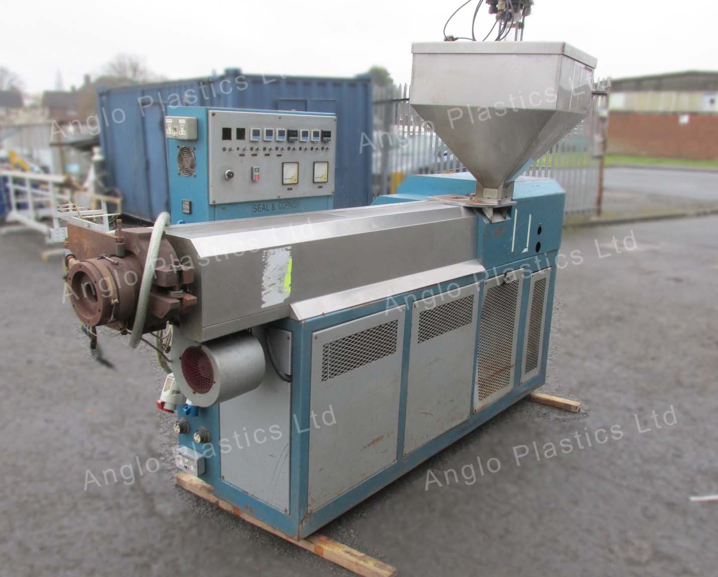 s&b 75mm single screw extruder