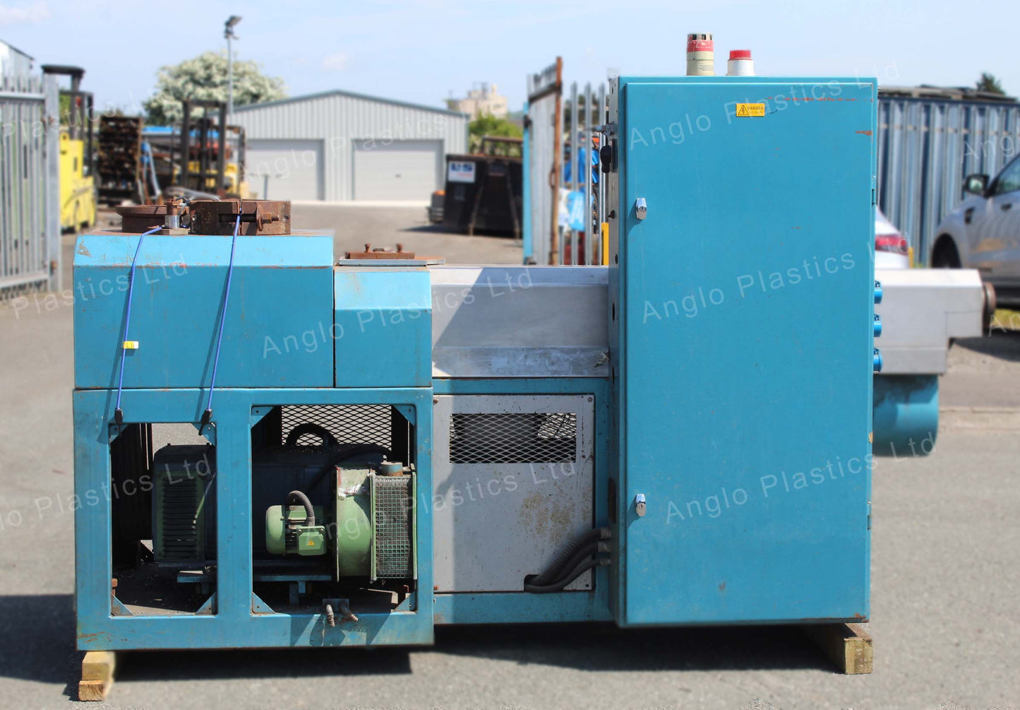 S&B 75mm Single Screw Extruder