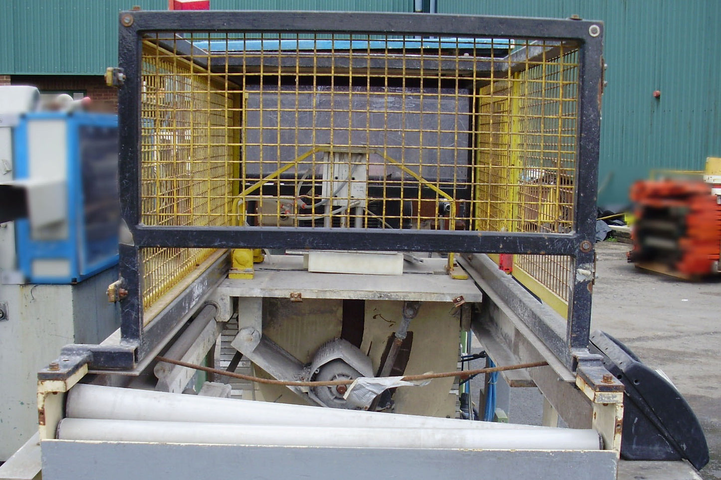 Technoplast Haul off Saw